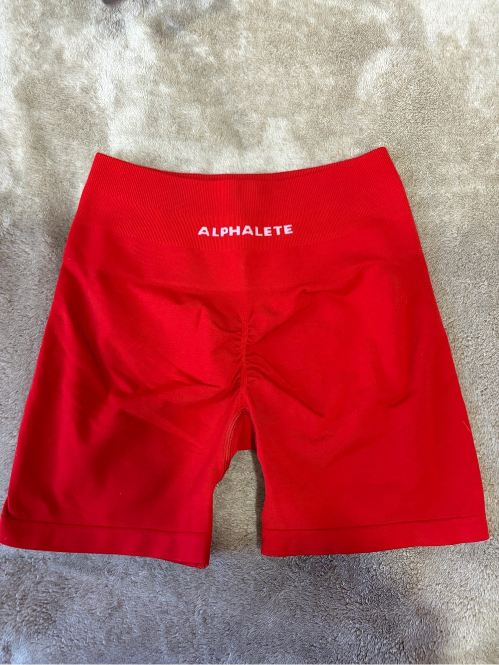 Alphalete Scarlet Seamless Scrunch Bike Shorts